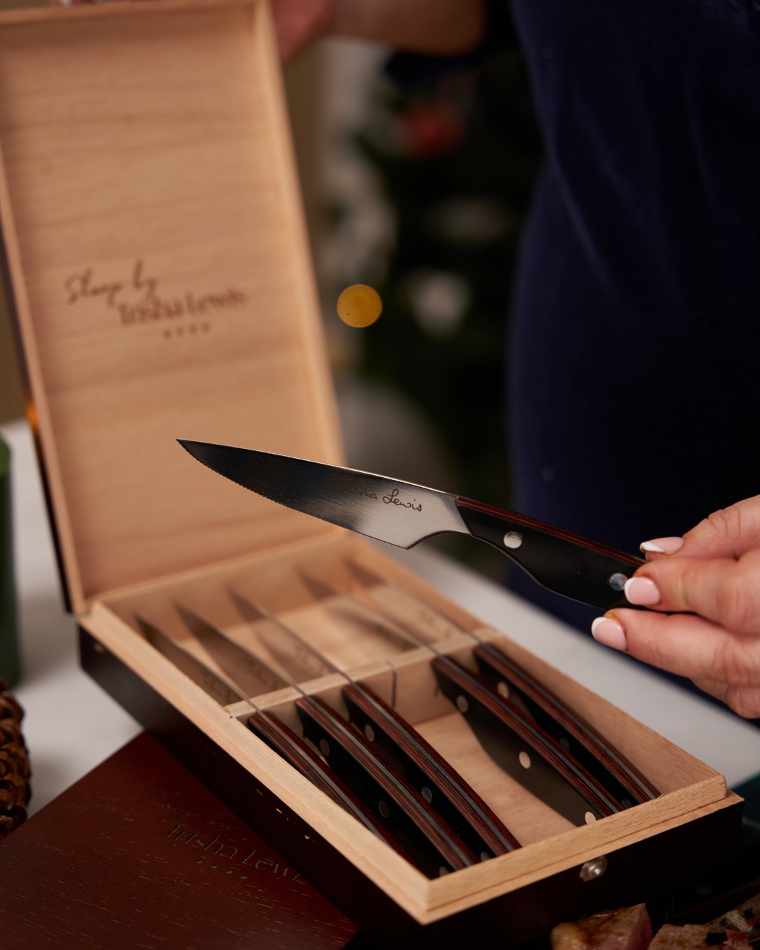 6 Premium Steak Knives